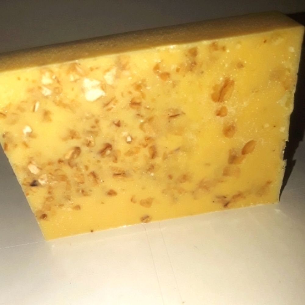 𝅺Hand CRAFTED  Organic Lemon and Oats soap bar BUY 1 GET 1 FREE MIX N MATCH